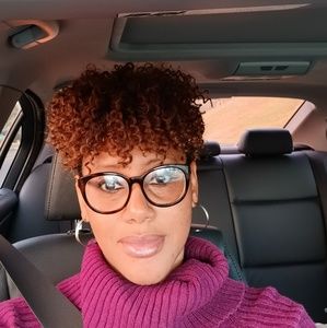 Meet your Posher, Lavonica